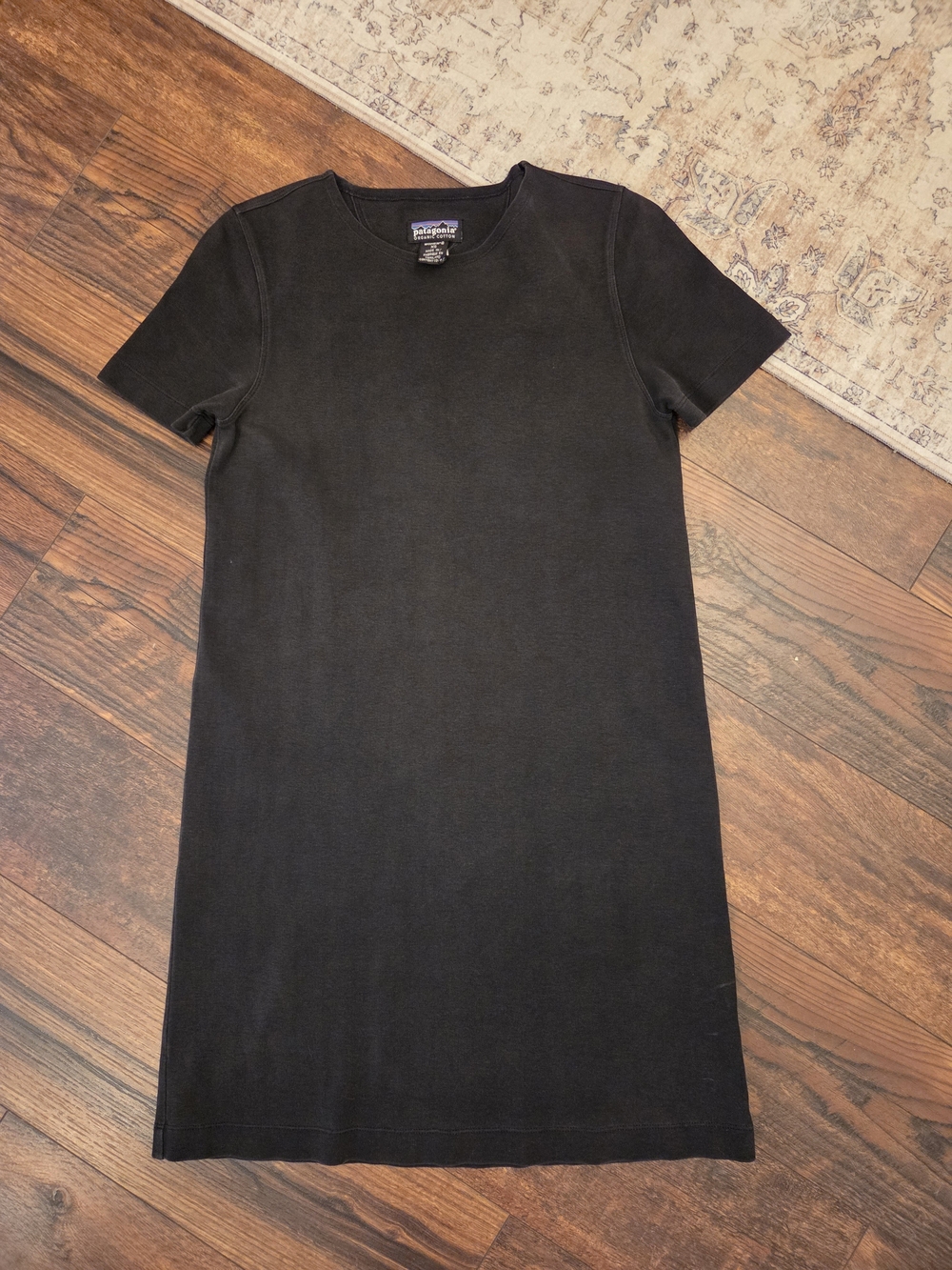 Patagonia Black Short Sleeve Mini T-Shirt Dress